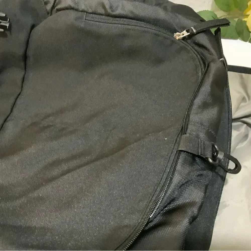 Jansport Black Messenger Bag Laptop Bag With Multiple Pockets & Strap